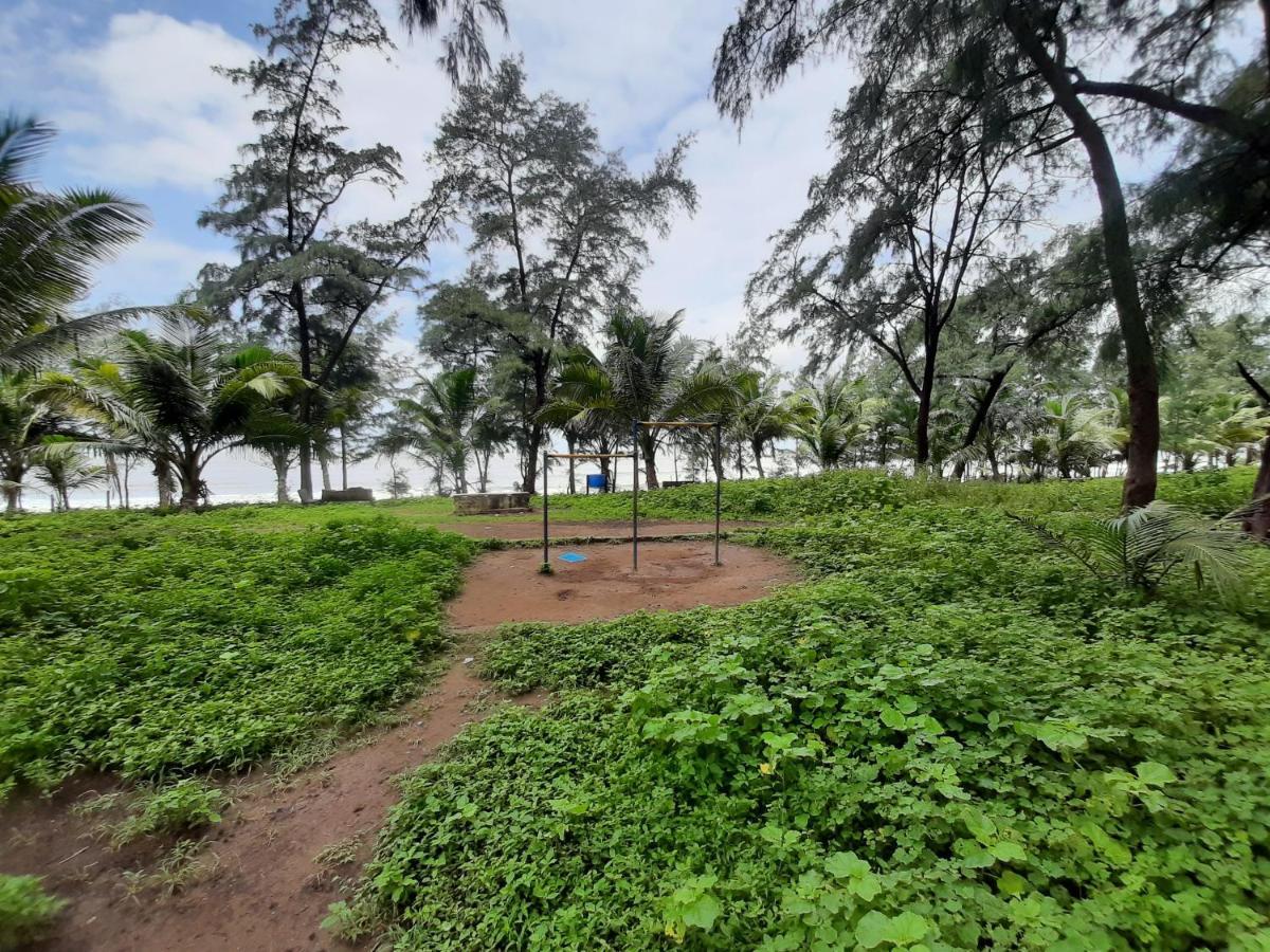 Seawoods Beach Hotel Dahanu Exterior photo